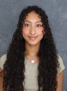 Mikayla headshot
